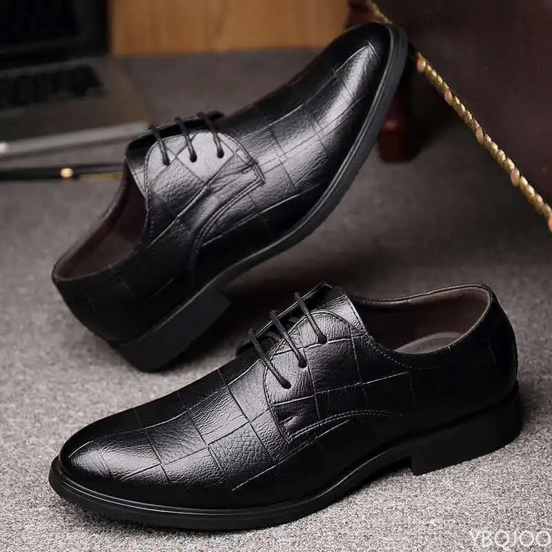 New Mens Business leather Shoes Soft soled comfortable formal shoe Casual versatile work footwear Fashion light Male shoes Homme